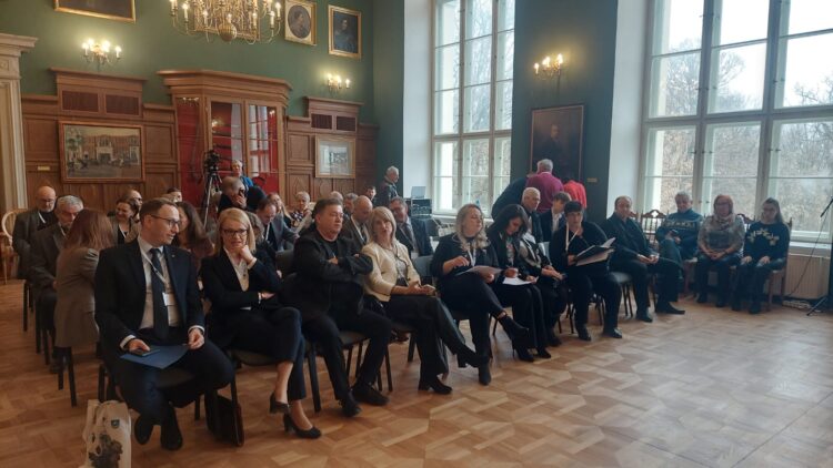 Rewitalizacja parków w Tarnobrzegu i Wiśniowcu