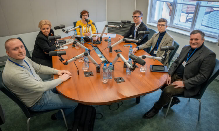 Podkarpaccy politycy komentują ostrą wymianę zdań przywódców USA i Ukrainy