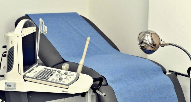 Siedem na dziesięć Polek ma trudności z dostępem do badań ginekologicznych