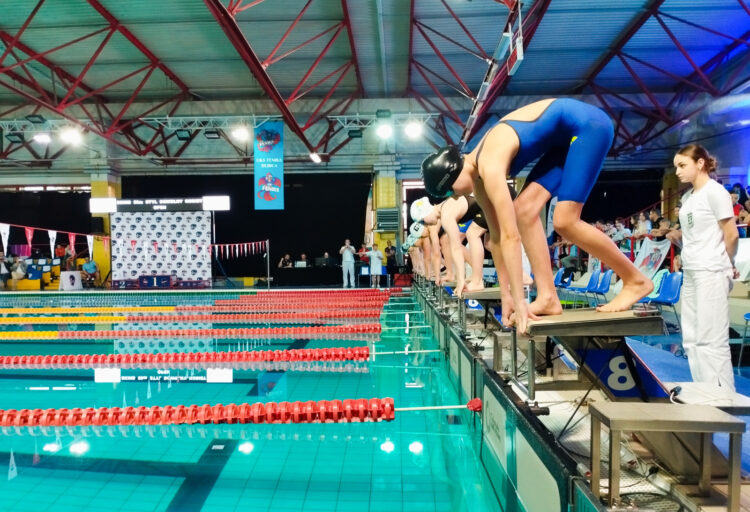 Rekordowa frekwencja na Feniks Pool Party - Polskie Radio Rzeszów