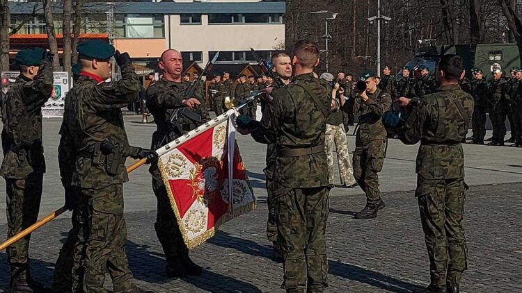 Przysięga artylerzystów w Nowej Dębie - Polskie Radio Rzeszów