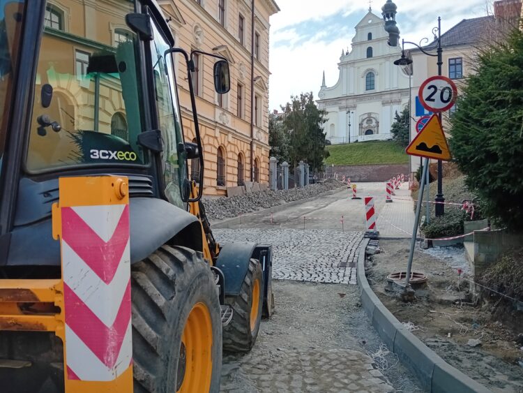 38 milionów na remonty dróg w Przemyślu 1 - Polskie Radio Rzeszów 38 milionów na remonty dróg w Przemyślu