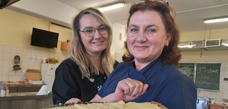 "Jak żyć przyjemnie i mądrze?" - Rozmowa z kucharzem i cukiernikiem 1 - Polskie Radio Rzeszów „Jak żyć przyjemnie i mądrze?” – Rozmowa z kucharzem i cukiernikiem