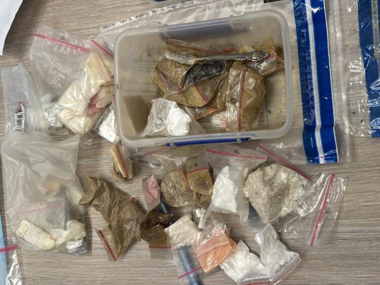 Policja przejęła narkotyki o wartości ponad 150 tys. zł 1 - Polskie Radio Rzeszów Policja przejęła narkotyki o wartości ponad 150 tys. zł