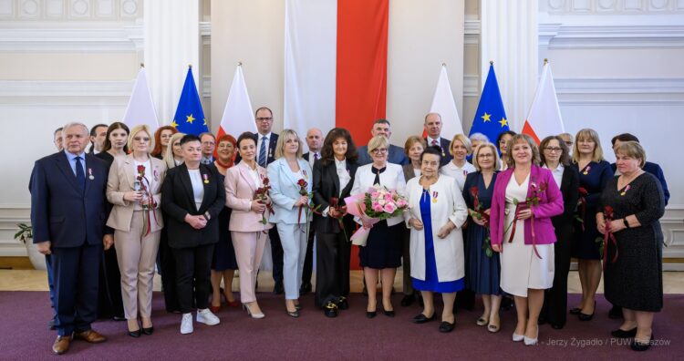 Medale dla wspierających rozwój regionu i kraju 1 - Polskie Radio Rzeszów Medale dla wspierających rozwój regionu i kraju