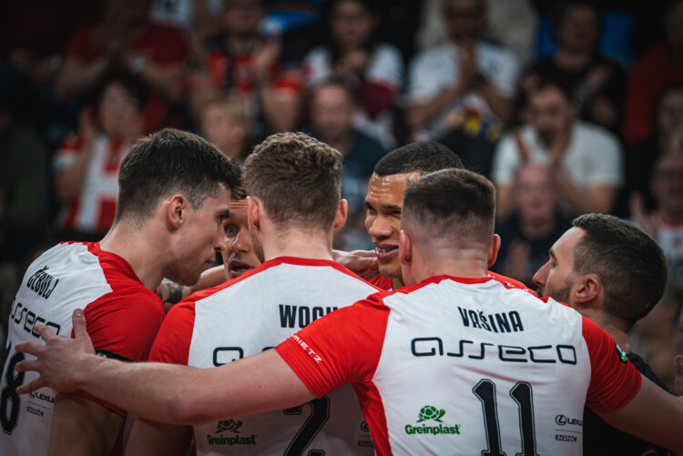 Asseco Resovia przegrywa w Kędzierzynie Koźlu i zajmuje 6. miejsce w Plus Lidze 1 - Polskie Radio Rzeszów Asseco Resovia przegrywa w Kędzierzynie Koźlu i zajmuje 6. miejsce w Plus Lidze