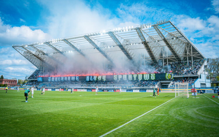 Derbowy pojedynek I ligi zakończony remisem