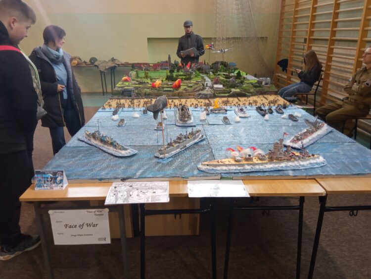 Wystawa modeli i dioram ku pamięci Żuławskiego 1 - Polskie Radio Rzeszów Wystawa modeli i dioram ku pamięci Żuławskiego