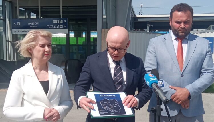 Radni PiS: Podkarpacie wykluczone z rozwoju kolei 1 - Polskie Radio Rzeszów Radni PiS: Podkarpacie wykluczone z rozwoju kolei