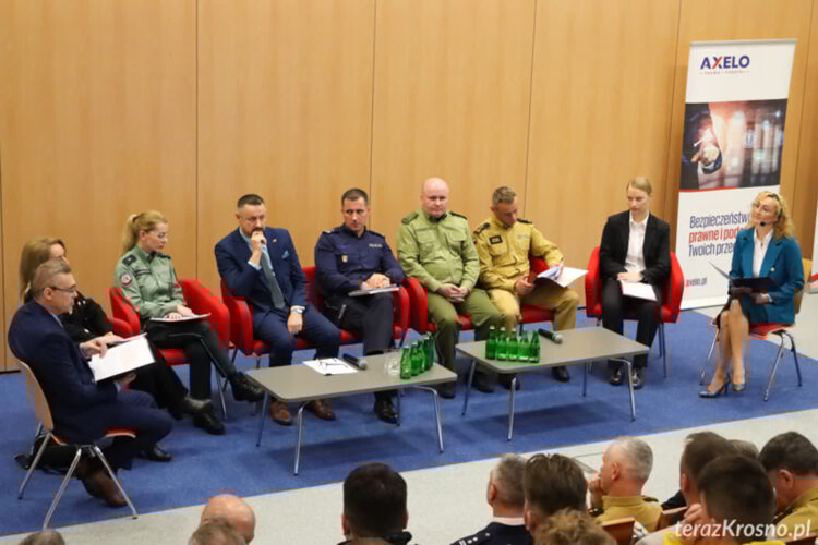 Akademickie Forum Bezpieczeństwa w Krośnie 1 - Polskie Radio Rzeszów Fot. A. Józefczyk