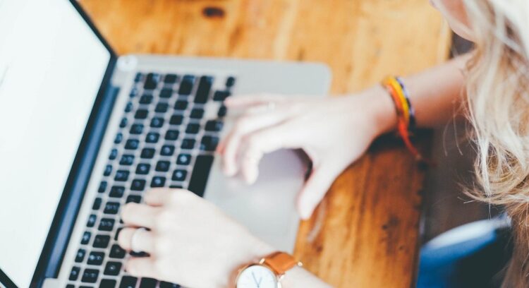 Mieszkanka Przemyśla chciała zainwestować, straciła blisko 350 tys. złotych