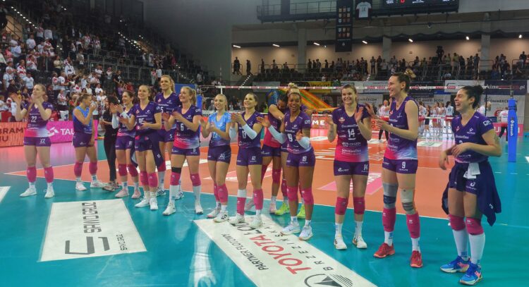 Doskonała gra siatkarek Developresu w Łodzi 1 - Polskie Radio Rzeszów Doskonała gra siatkarek Developresu w Łodzi