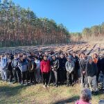 Uczniowie posadzili drzewka na terenie nadleśnictwa Rozwadów 2 - Polskie Radio Rzeszów Uczniowie posadzili drzewka na terenie nadleśnictwa Rozwadów - Polskie Radio Rzeszów