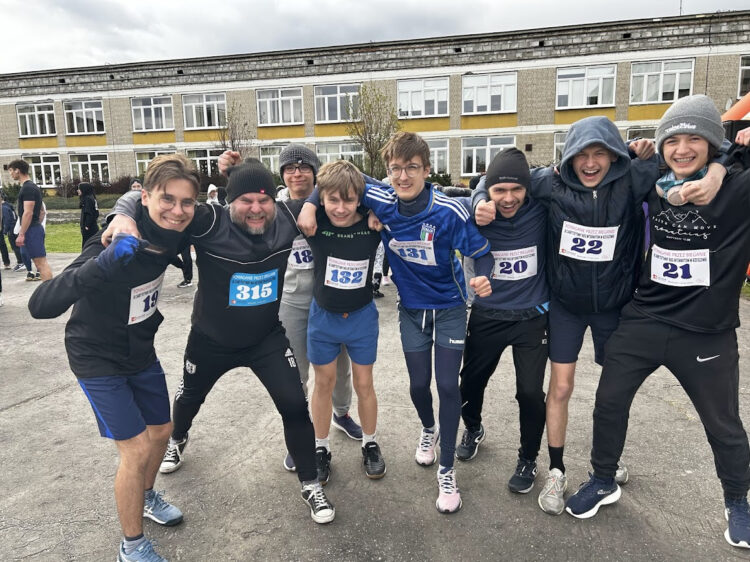 W Rzeszowie Charytatywny Bieg Internatów "Pomaganie przez bieganie" 1 - Polskie Radio Rzeszów W Rzeszowie Charytatywny Bieg Internatów "Pomaganie przez bieganie" - Polskie Radio Rzeszów