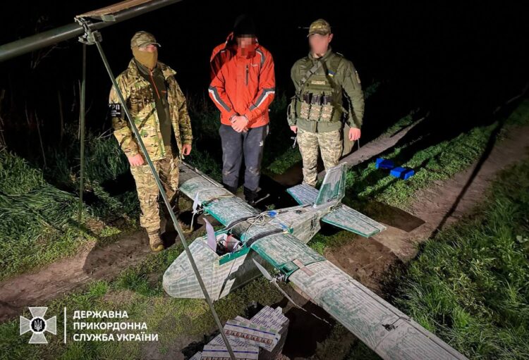 Udaremnili próbę przemytu papierosów dronem