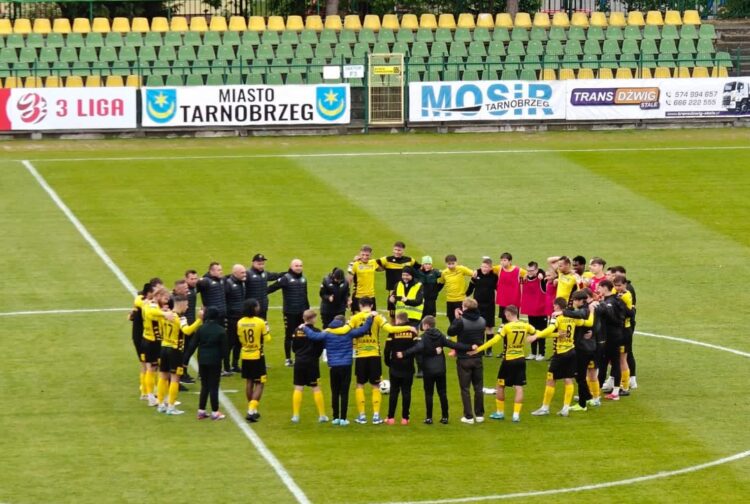 Siarka Tarnobrzeg „rozstrzelała” Wiślan Skawina
