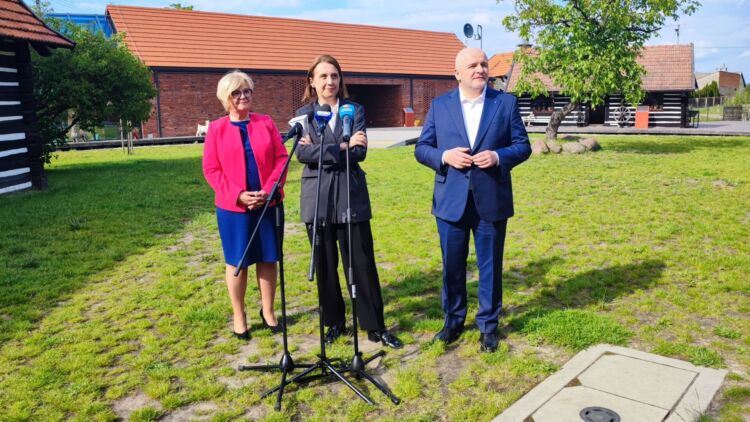 Minister Kultury i Dziedzictwa Narodowego Hanna Wróblewska na Podkarpaciu 1 - Polskie Radio Rzeszów Minister Kultury i Dziedzictwa Narodowego Hanna Wróblewska na Podkarpaciu