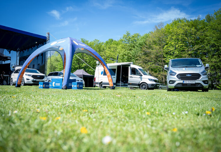 Dzisiaj nadajemy z Leska. Jesteśmy na festiwalu rockowym Przystanek Bieszczady