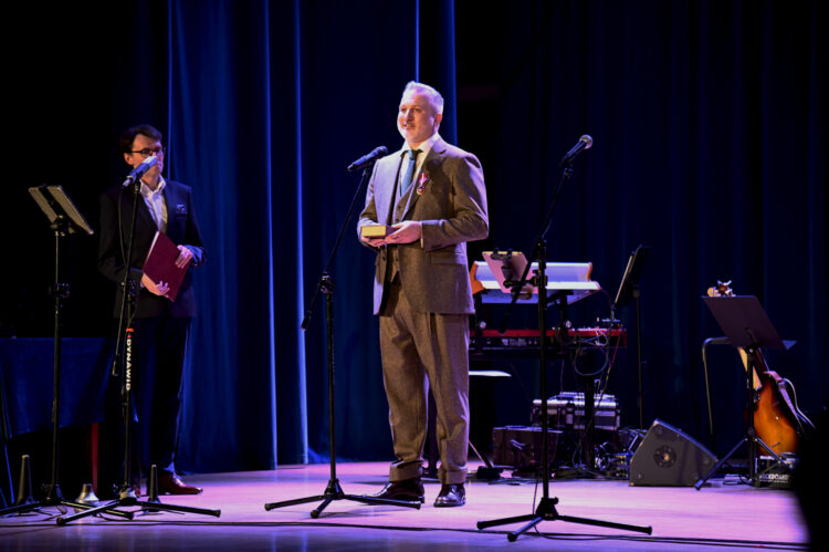 Paweł Steczkowski otrzymał Medal Gloria Artis. Muzyk planuje wydać w tym roku nowe płyty [ZDJĘCIA]