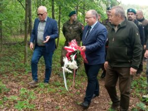 W Woli Ocieckiej uczczono pamięć legionisty Mieczysława Żarskiego - Polskie Radio Rzeszów