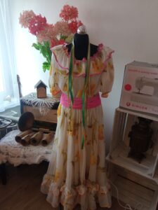 Warsztaty krawieckie we wsi Grochowe. Mieszkańcy uczą się szyć - Polskie Radio Rzeszów