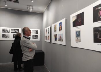 Dziecięcy świat w obiektywie – międzynarodowa wystawa w Galerii Nierzeczywistej