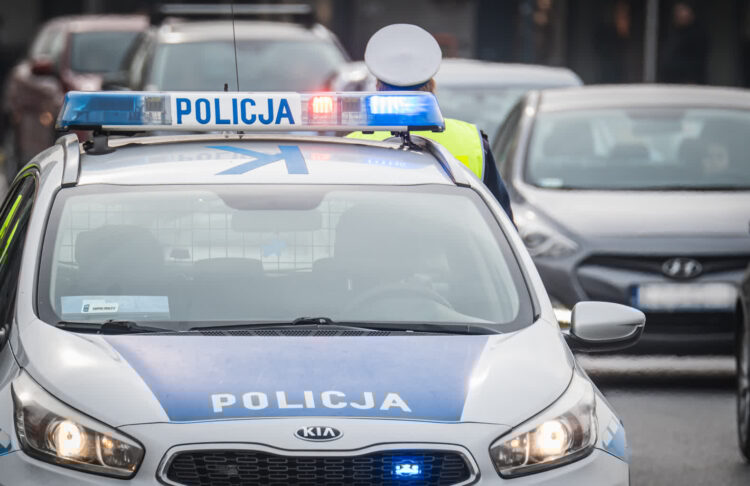 Kolizja dwóch aut na drodze krajowej nr77a w Nisku. Utrudnienia dla kierowców