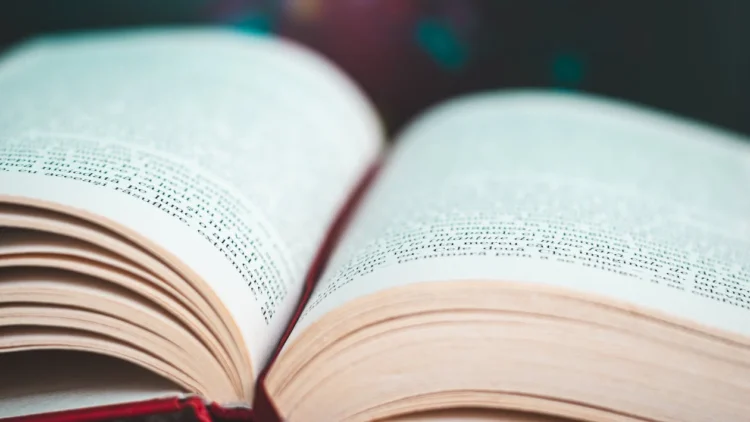 Michał Śmielak w Nowej Dębie. Spotkanie z autorem thrillerów już dziś