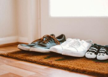 Naukowcy: pomoc finansowa dla rodzin może ograniczyć przemoc wobec dzieci