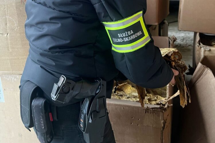 KAS przejęła ponad tonę wyrobów tytoniowych