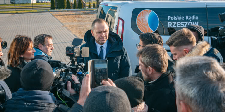 Karol Nawrocki spotkał się z mieszkańcami podkarpackiej wsi Markowa. Zebrani skandowali: „Zwyciężymy!”