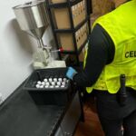 KAS zlikwidowała nielegalną fabrykę płynu do e-papierosów 2 - Polskie Radio Rzeszów KAS zlikwidowała nielegalną fabrykę płynu do e-papierosów - Polskie Radio Rzeszów