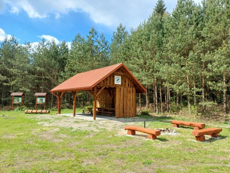Nowe wiaty turystyczne w Nadleśnictwie Narol