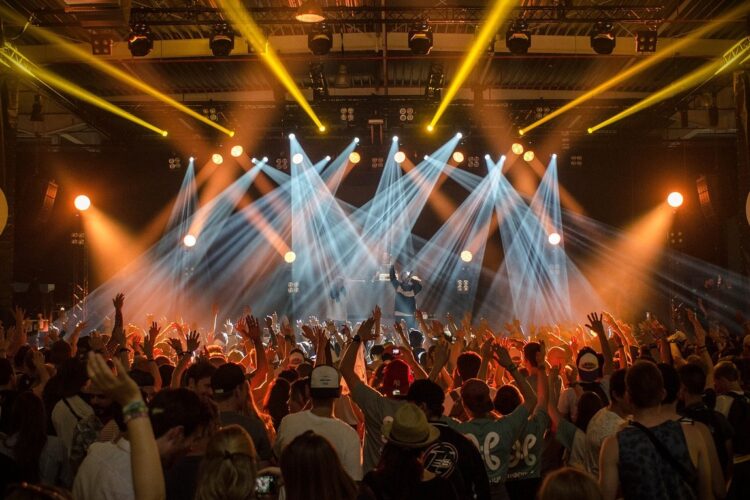 Przystanek Bieszczady Rock Festiwal. Mocne brzmienie w Lesku