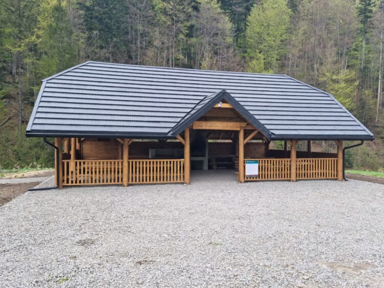 Wiata "Wietnam" Fot. Nadleśnictwo Cisna