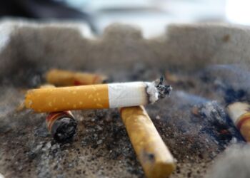 Od 1 lipca zakaz palenia na plażach i w parkach w całej Francji