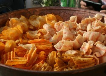 Badania: Wczesne miesiączkowanie – przyczyną może być niekorzystna dieta