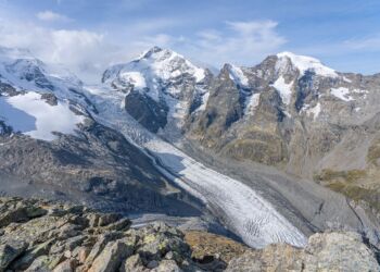 Lodowiec zniszczył doszczętnie wieś w Szwajcarii, zagraża kolejnym miejscowościom
