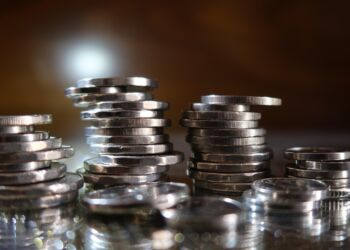 ZUS: jak skorzystać z odroczenia terminu płatności składek?