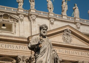 Prasa o papieżu Leonie XIV: Amerykanin w Rzymie, papież pokoju, anty-Trump nowej Ameryki