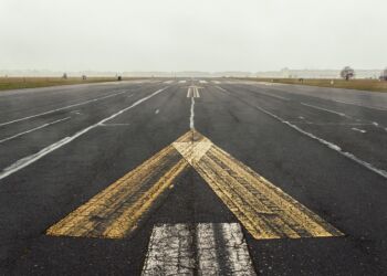 Izrael zbombardował lotnisko w stolicy Jemenu