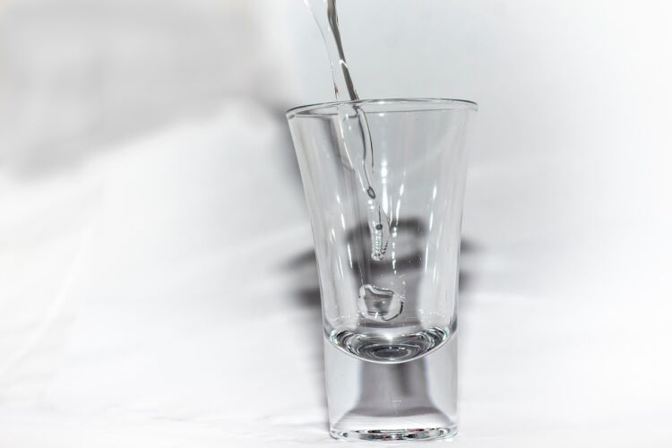 Recydywista ukradł wódkę. Grozi mu nawet piętnaście lat więzienia