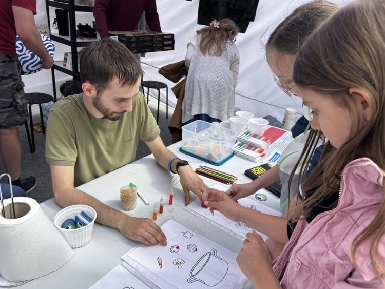 Targi Rzeszowskich Organizacji Pozarządowych 1 - Polskie Radio Rzeszów Targi Rzeszowskich Organizacji Pozarządowych