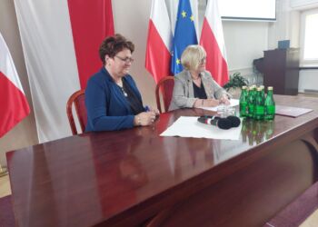 Ponad 11 milionów złotych dla samorządów z Podkarpacia w ramach programów „Opieka 75+” i „Aktywne Place Zabaw 2025”