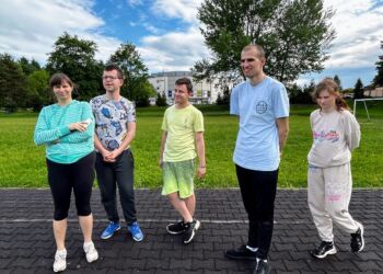 Uczestnicy mieszkania treningowego w Rzeszowie przygotowują się do zawodów