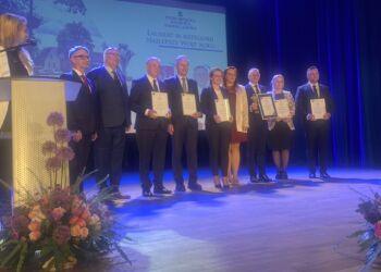 Rzeszów: Uroczysta gala z okazji 35-lecia odrodzenia polskiego samorządu [ZDJĘCIA]