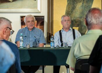 Dmochowski i Banach – debata o Beksińskim