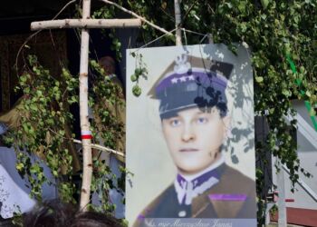 Mural księdza mjr Mieczysława Janasa