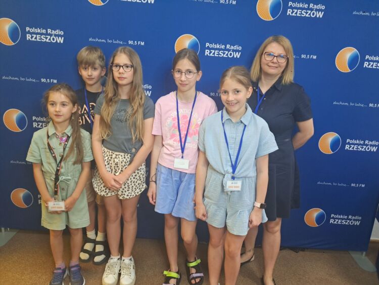 Monika Pukacz – Reizer z Miejskiej Biblioteki Publicznej w Łańcucie opowiadała w Zamkolandii na czym polega praca w bibliotece.