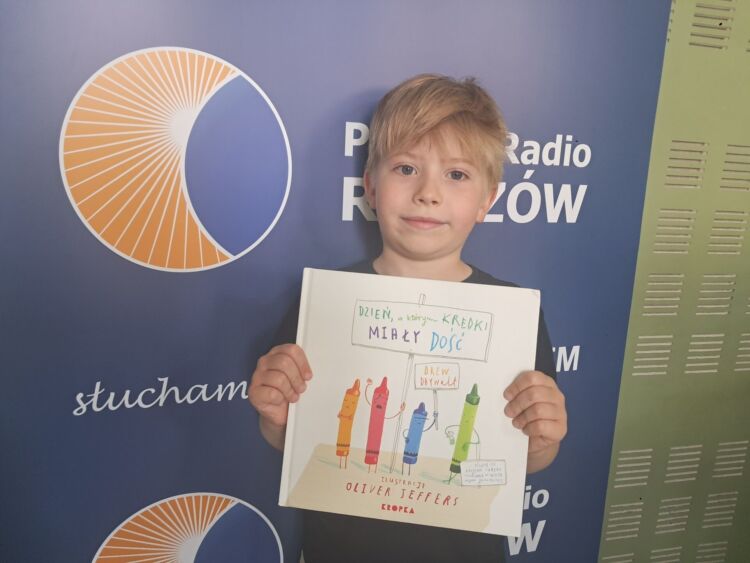 „Dzień, w którym Kredki miały dość” – historia z humorem i przesłaniem